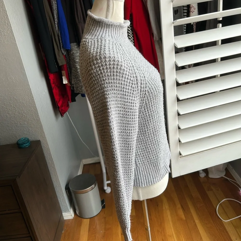 American Eagle Outfitters Gray Turtleneck Chunky Knit Sweater in Women's XS - Picture 5 of 6